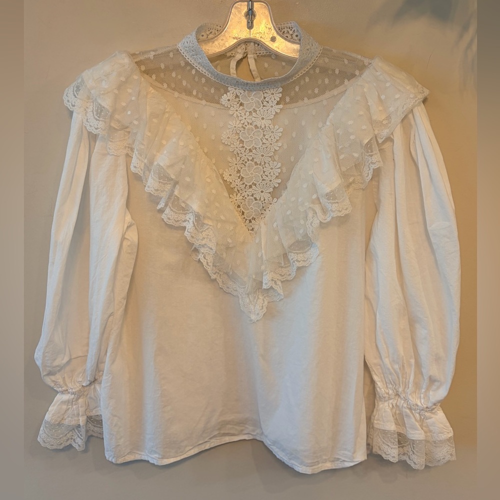 White Victorian Lace Ruffle Vintage Gunne Sax style Blouse | S M
